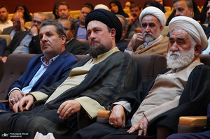 تجدید میثاق جمعی از مدیران و کارکنان بنیاد مسکن انقلاب اسلامی با آرمان های امام خمینی (س)