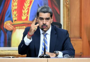 مادورو شهروندی ونزوئلایی‌هایی حامی حملات آمریکا را سلب می‌کند