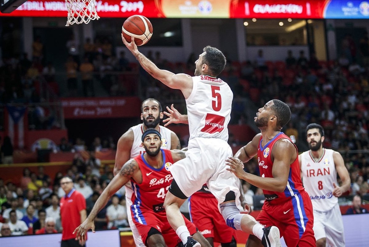 کارشناس بسکتبال: عوامل روانی باعث ناکامی تیم ملی برابر تونس شد/ کار در رقابت های انتخابی بین قاره ای سخت است