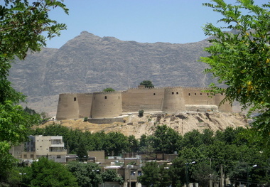 سبقت سلیقه سیاسی بر بومی‌گرایی در نامگذاری معابر لرستان  دلزدگی شهروندان از شهر؛ نتیجه عدم مشارکت شهروندان در تصمیمات   افزایش المان‌های چینی در خرم آباد