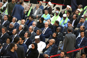 حضور شخصیت‌های سیاسی و مسئولان کشوری و لشکری در مراسم سالگرد ارتحال حضرت امام خمینی (س) -3