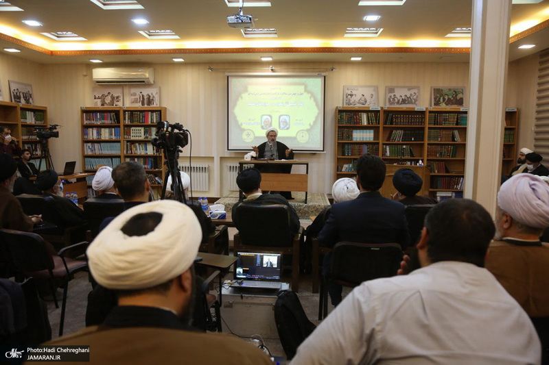 مراسم بزرگداشت چهل و چهارمین سالگرد بازگشت امام خمینی (س) به قم