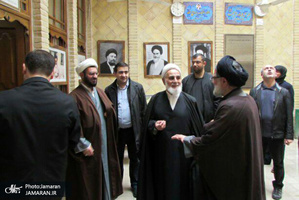 بازدید حجت الاسلام والمسلمین ناطق نوری از بیت امام خمینی(س) در نجف اشرف