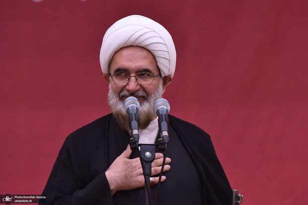 حاج علی اکبری: اگر مقاومت کنیم به قله ها خواهیم رسید/ نیروهای عملیاتی «از حالت جنگی خارج نمی‌شوند بلکه نفس تازه می‌کنند» و مردم نیز «صحنه را ترک نخواهند کرد»/ گوشتان را نسپارید به رسانه هایی که تحت استکبار هستند و اگر شنیدید اعتماد نکنید