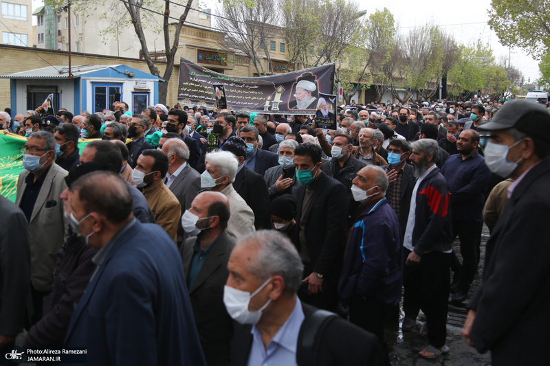 مراسم تشییع و خاکسپاری پیکر آیت الله ری شهری (ره) در حرم حضرت عبدالعظیم حسنی (ع)