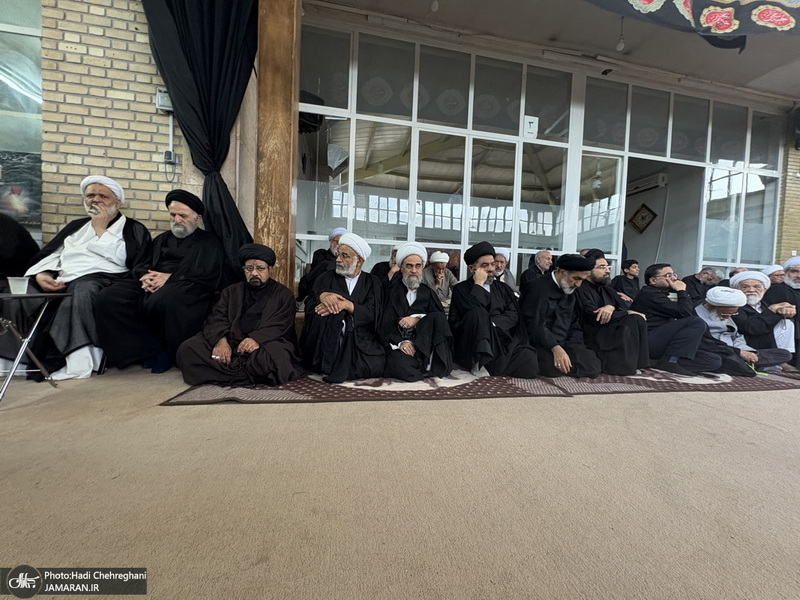 مراسم عزاداری روز تاسوعای حسینی در بیوت مراجع و علماء‎