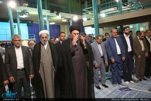 دیدار برگزیدگان هجدهمین کنگره پرسش مهر ریاست جمهوری با یادگار امام