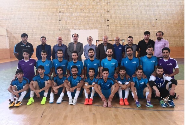 بازیکنان تیم فوتسال ارژن شیراز پاداش گرفتند