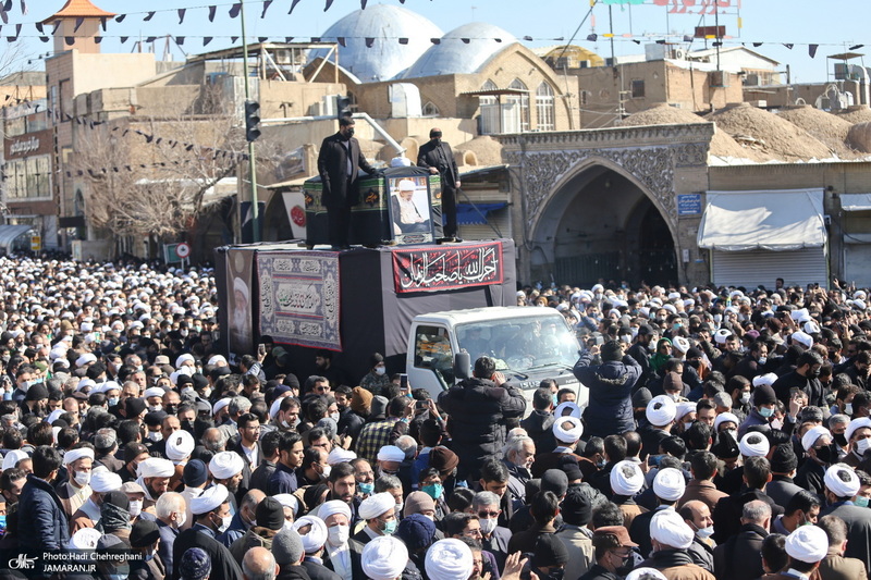 مراسم تشییع آیت الله العظمی صافی گلپایگانی (ره) در قم -1