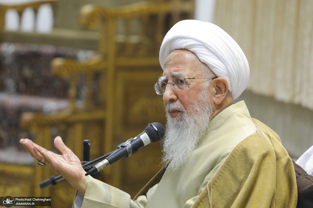 آیت‌الله العظمی جوادی آملی: مسئولین اهل «اختلاس و نجومی» نباشند و مشکل مردم را حل کنند/ کسی که در زمانی باید حق را بگوید و نگوید، یک «شیطان دهان بسته» است