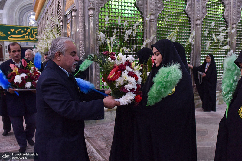 مراسم گل افشانی حرم مطهر امام خمینی (س)