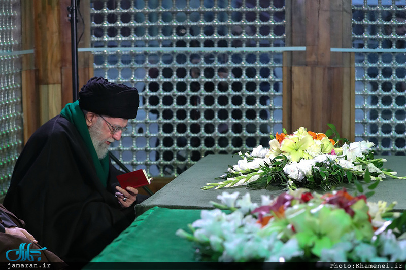 حضور رهبر معظم انقلاب در مرقد مطهر امام راحل و گلزار شهدای بهشت زهرا(س)