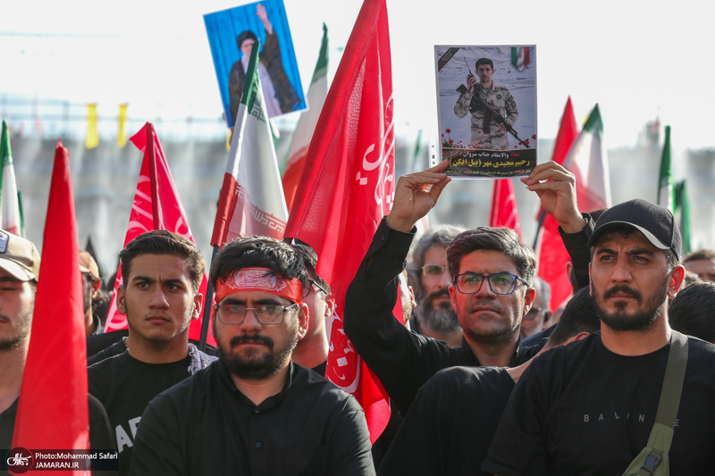 اقامه نماز بر پیکر مطهر رهبر شهید انقلاب