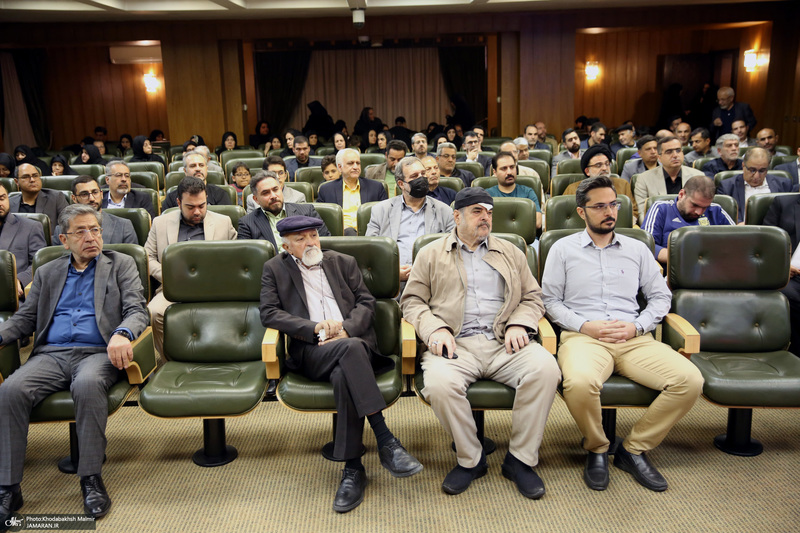 مراسم چهلمین روز درگذشت آیت الله بجنوردی در دائره المعارف بزرگ اسلامی - 3