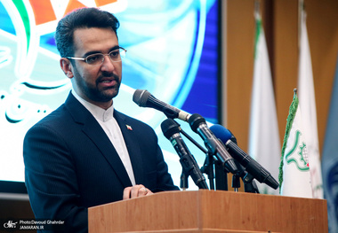 آذری جهرمی: به کاخ سفید اعتمادی نیست، امید بستن به «کاخ کرملین» هم راهبرد درستی نیست