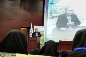 تجدید میثاق دانشجویان هشتمین دوره اردوی ملی طریق جاوید با آرمان های امام خمینی(س)