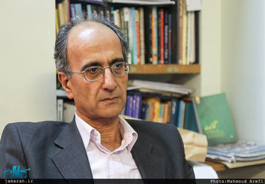 ماجرای زیرزمین خانه کاووس سیدامامی که صداوسیما از آن با نام تونلی برای جاسوسی نام برد، چه بود؟ / وکلای سید امامی از بیست و سی شکایت کردند