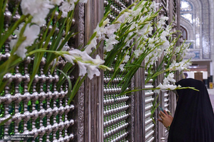 مراسم گل افشانی حرم مطهر امام خمینی (س)