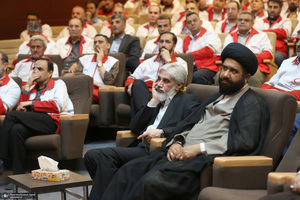 دیدار رییس و امدادگران جمعیت هلال احمر با سید حسن خمینی