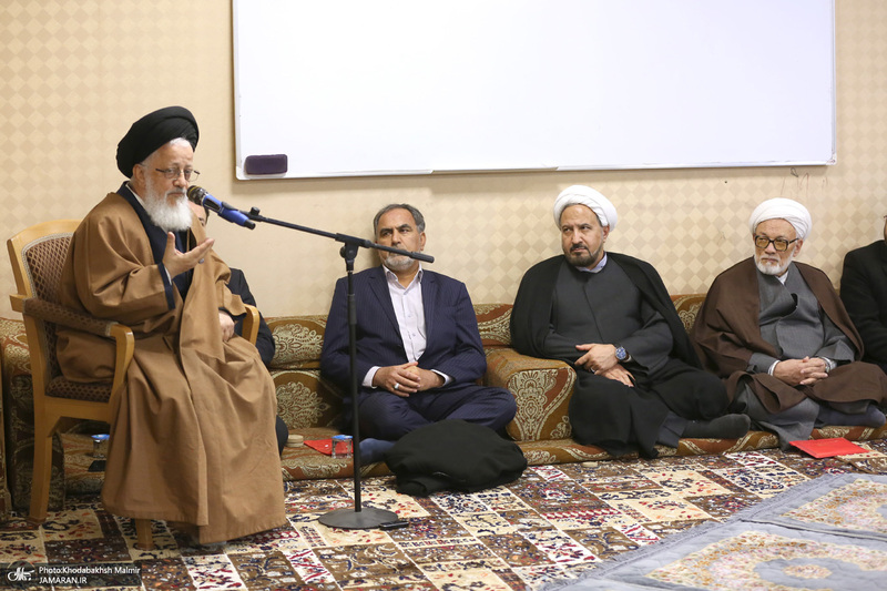 دیدار رئیس و جمعی از معاونان و مدیران مؤسسه تنظیم و نشر آثار امام خمینی(س) با نماینده مقام معظم رهبری در عراق