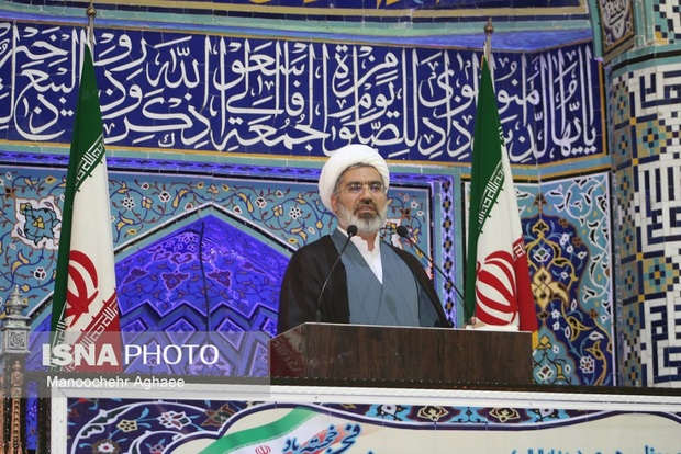 باید در حفظ ارزش‌های انقلاب اسلامی کوشا باشیم