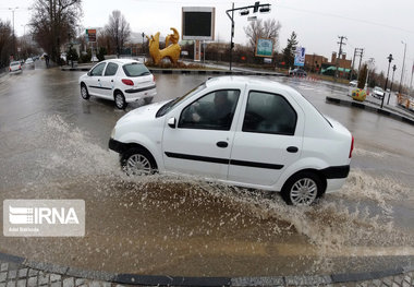 بارش باران در همدان شدت می‌گیرد