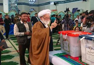 حضور حداکثری مردم پایه‌ های امنیت کشور را مستحکم تر می کند