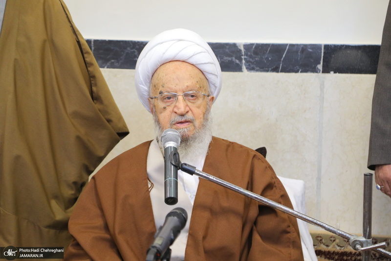 عمامه گذاری طلاب در روز عید مبعث توسط مراجع عظام تقلید‎‎