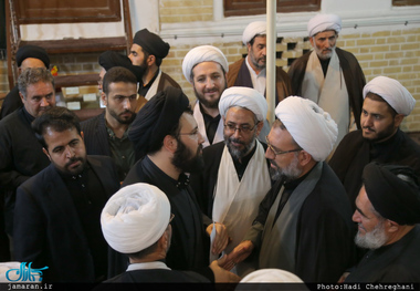دیدار ائمه جماعت بخش نیروگاه قم با سید علی خمینی