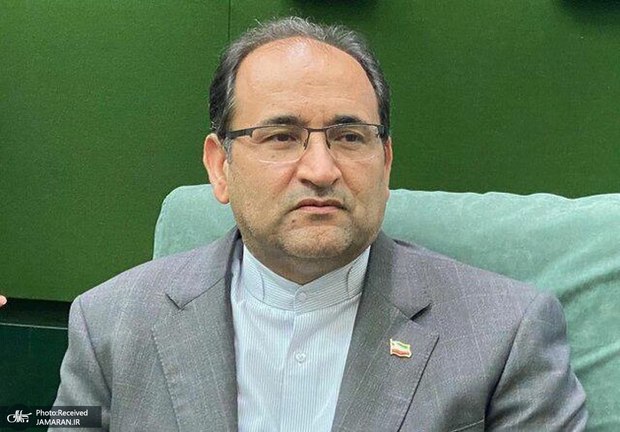 رحیمی جهان‌آبادی نماینده مجلس خواستار توضیح در مورد لباس شخصی‌ها شد