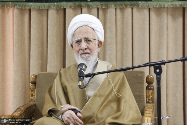 آیت‌الله العظمی جوادی آملی خطاب به طلاب: نه بیراهه بروید و نه راه کسی را ببندید
