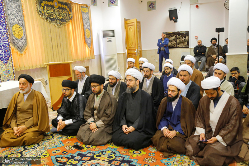 عمامه گذاری طلاب در روز عید مبعث توسط مراجع عظام تقلید‎‎