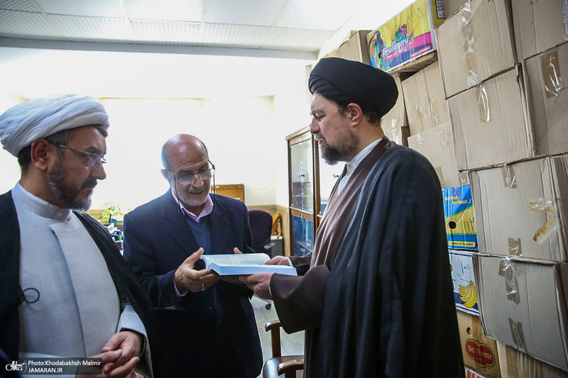 بازدید سید حسن خمینی از موسسه تنظیم و نشر آثار امام خمینی (س)