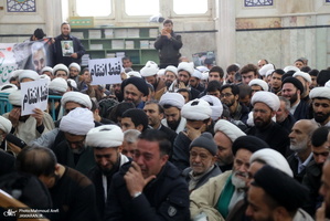 اجتماع طلاب در محکوم کردن اقدام تروریستی دولت آمریکا در به شهادت حاج قاسم سلیمانی