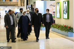 بازدید رئیس مؤسسه تنظیم و نشر آثار امام خمینی (س) از نمایشگاه قرآن