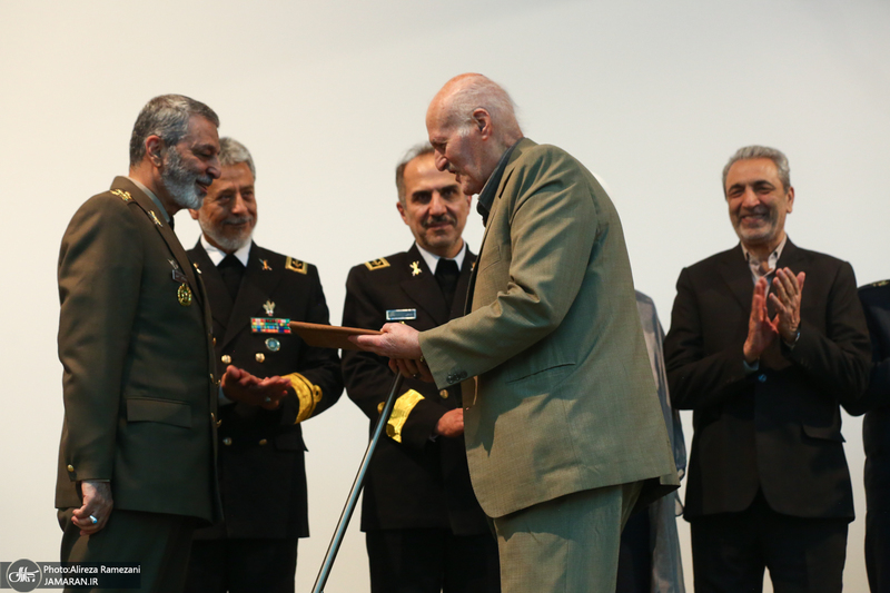 مراسم تجلیل از پرستاران و دانشجویان نمونه دانشکده پرستاری دانشگاه علوم پزشکی ارتش