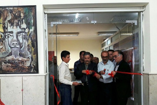 نمایشگاه آثار هنری &#39;حس امروز&#39; در مهاباد برپا شد