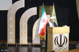 نشست مدیران و اعضای شورای ادارای استان مرکزی در بیت تاریخی امام خمینی (س)