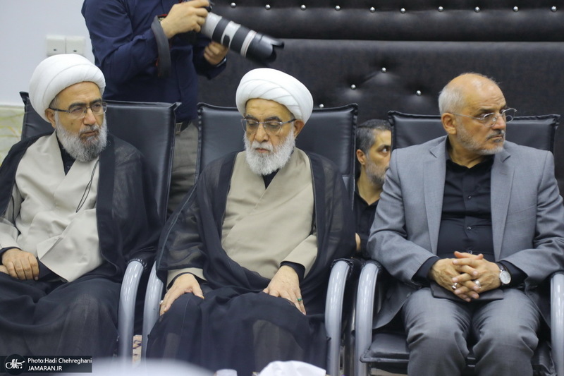 سفر رئیس جمهوری به قم و دیدار با مراجع و علما -3