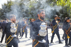 دسته عزاداری خادمین حرم حضرت معصومه (س) در روز شهادت امام رضا (ع)