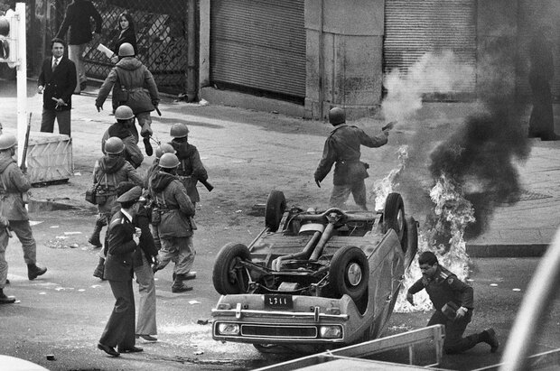 چه شد که رژیم شاه به حملات چماقداری روی آورد؟/کدام شهر بیشترین آسیب را از این حملات دید؟