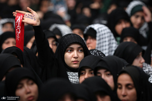 عزاداری هیئت‌های دانشجویی به مناسبت اربعین در حسینیه امام خمینی