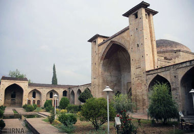 تعمیر و مرمت ۵۳ مسجد در شیروان