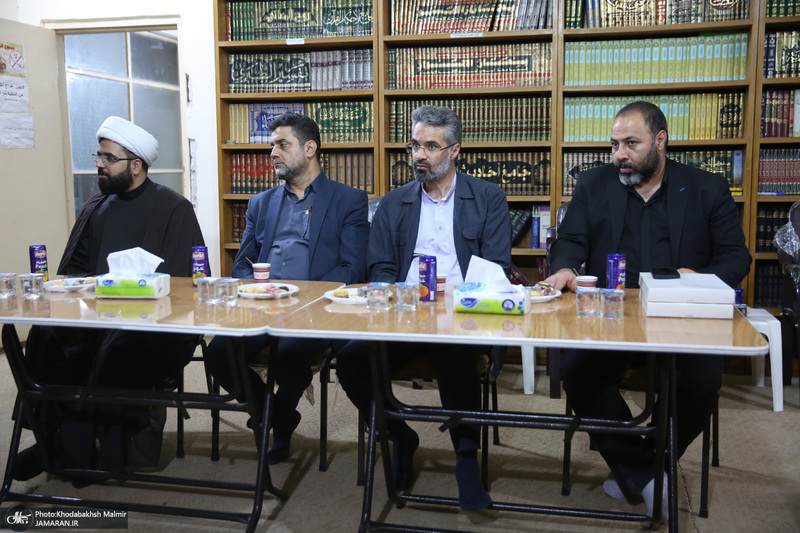 دیدار علی کمساری با شیخ ابوخوله رئیس مدرسه امام خمینی و علوم اسلامی در نجف اشرف