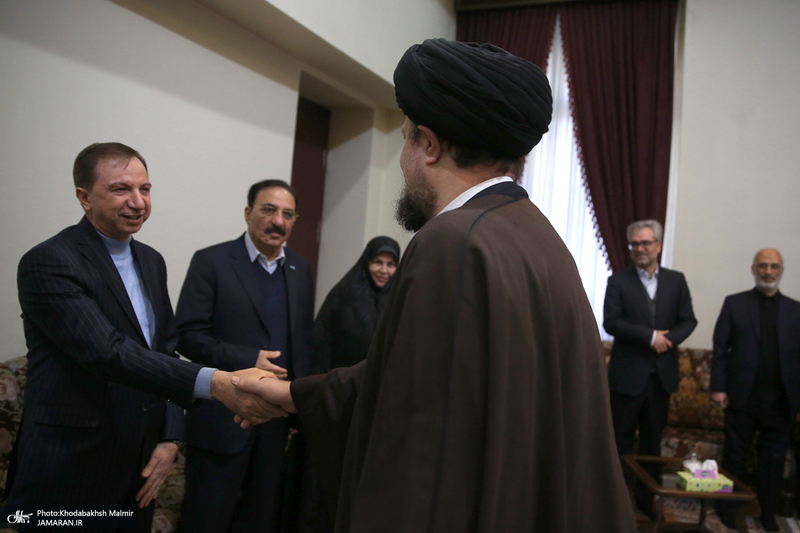 دیدار مدیرعامل و مدیران بانک دی با سید حسن خمینی