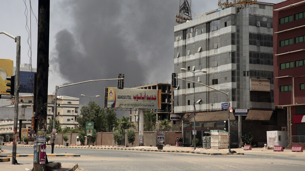 کشته شدن 100 نفر در  جنگ داخلی سودان/جنگ خیابانی شدید در خارطوم و بمباران گسترده برخی مناطق