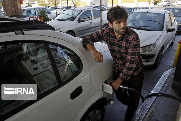 مصرف بنزین در فارس ۲۵ درصد کاهش یافت