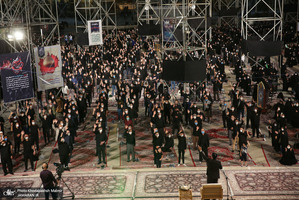 عزاداری شب شام غریبان حسینی(ع) در حرم مطهر امام خمینی (س)