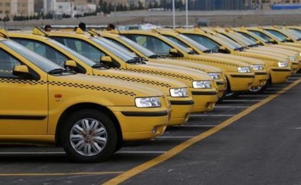 تاکسی های درون شهری خرم آباد هر روز ضدعفونی می شوند