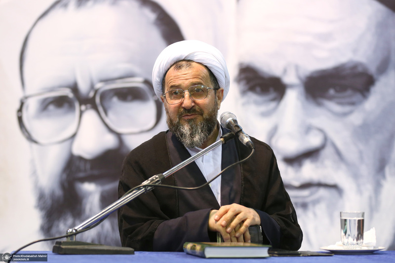 مراسم روز بزرگداشت معلم در حسینیه جماران